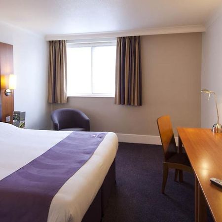 Premier Inn Edinburgh Airport - Newbridge Newbridge  Екстериор снимка