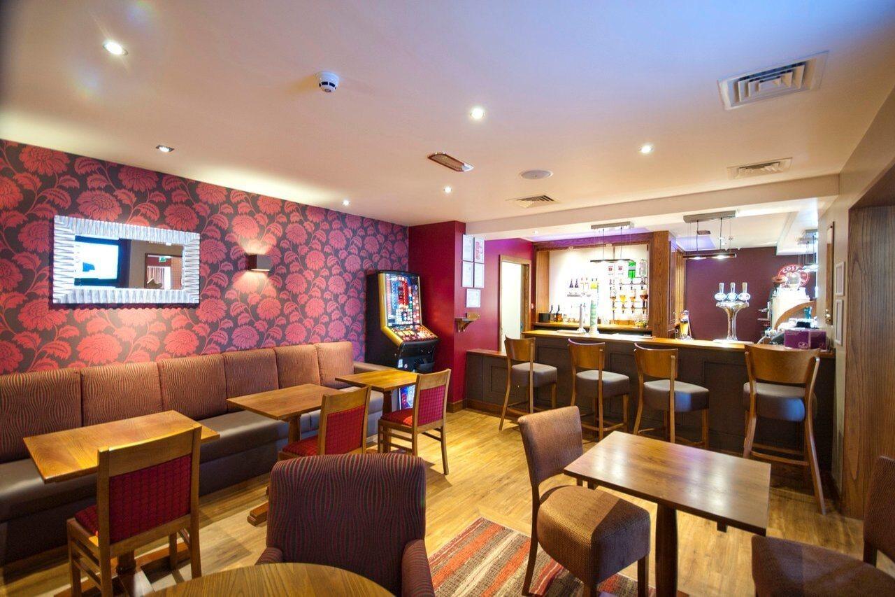 Premier Inn Edinburgh Airport - Newbridge Newbridge  Екстериор снимка