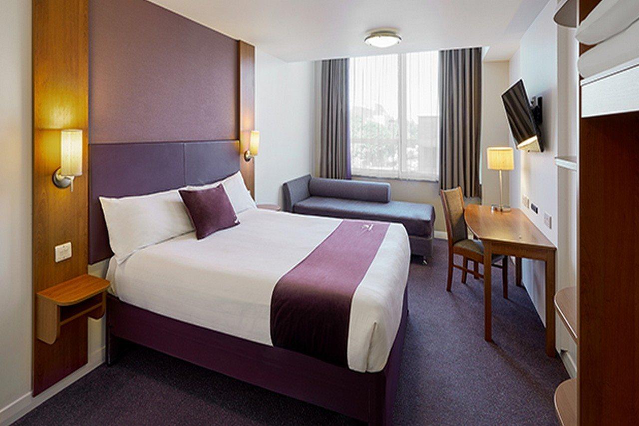 Premier Inn Edinburgh Airport - Newbridge Newbridge  Екстериор снимка