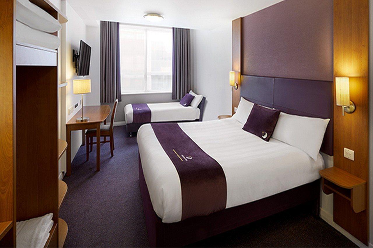 Premier Inn Edinburgh Airport - Newbridge Newbridge  Екстериор снимка