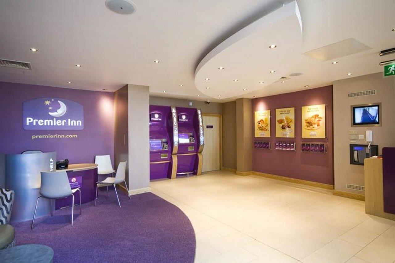 Premier Inn Edinburgh Airport - Newbridge Newbridge  Екстериор снимка